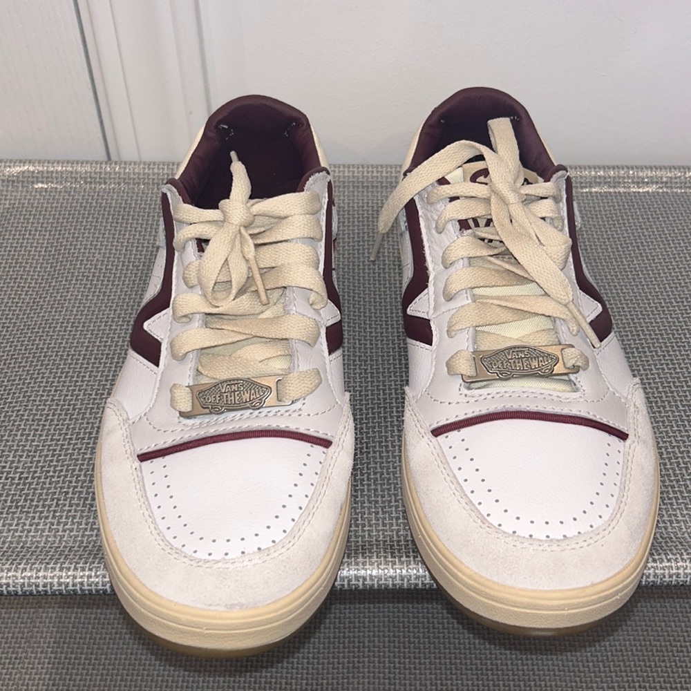 Vans Serio Collection Men’s Shoes, Size 7.5 (W9)